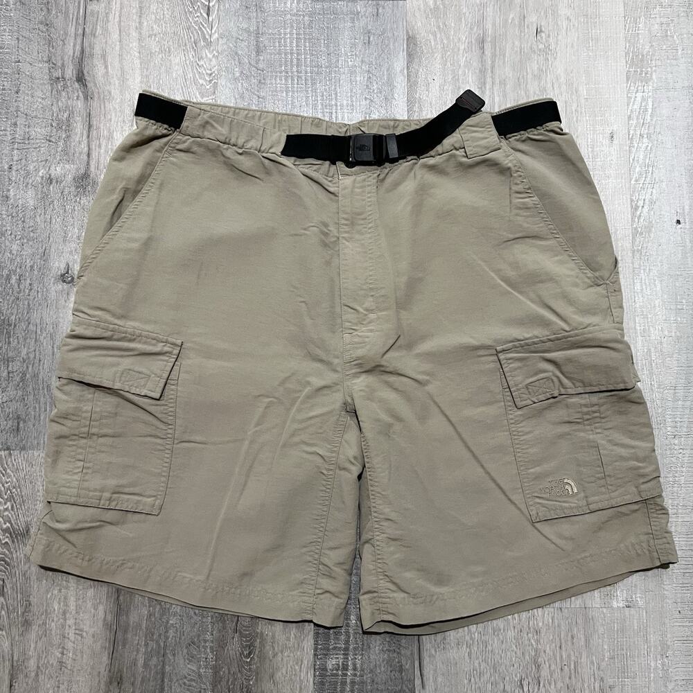 The North Face Cargo Shorts Mens XL Beige Hiking Belted Outdoor Utility Camp